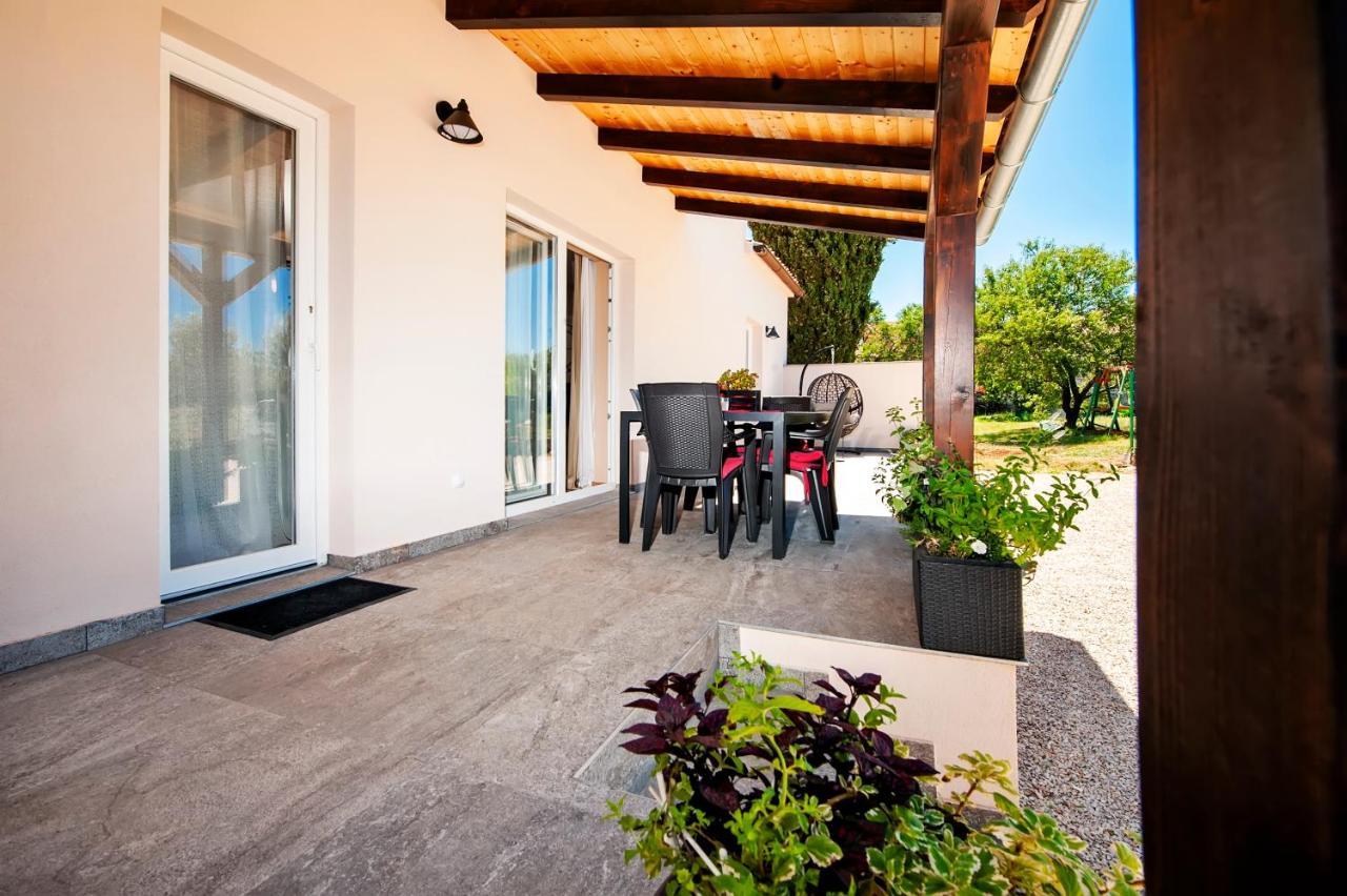רובינייסקו סלו Apartment Miral מראה חיצוני תמונה