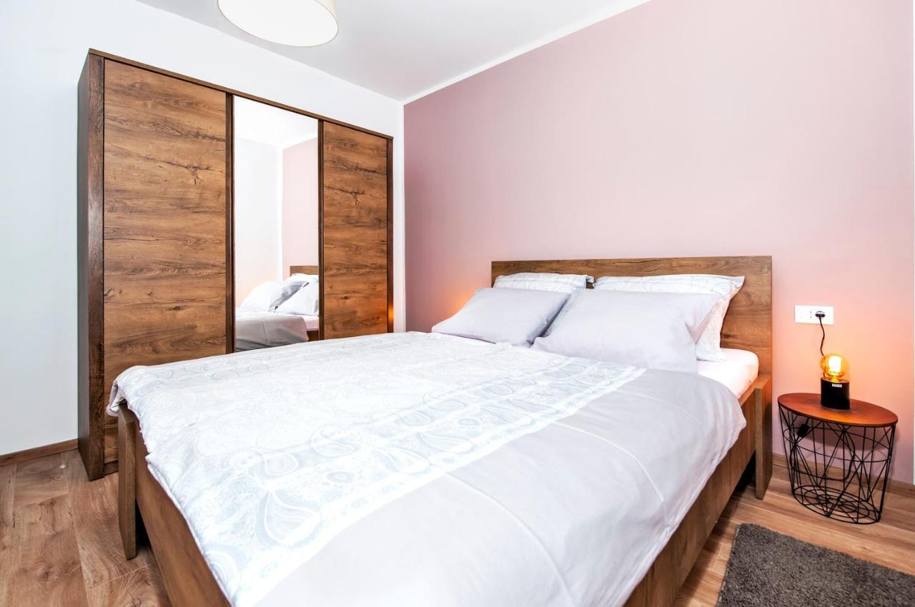 רובינייסקו סלו Apartment Miral מראה חיצוני תמונה
